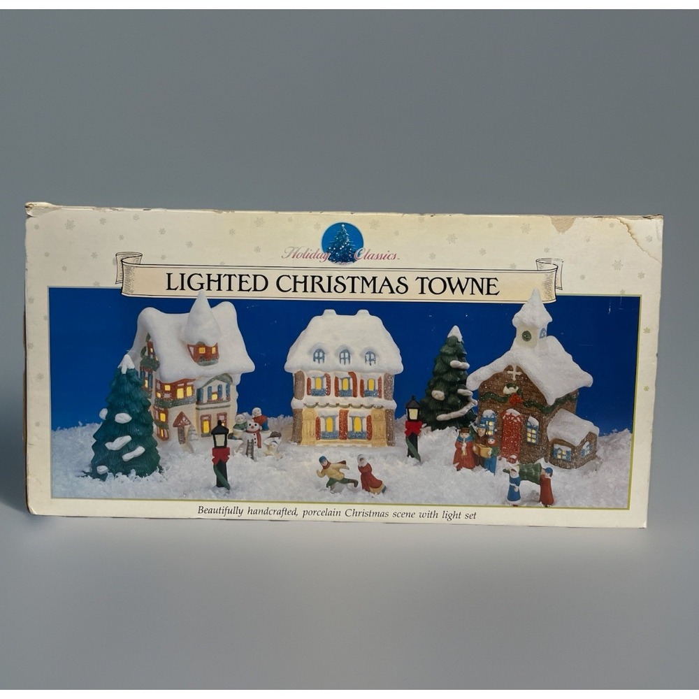 VTG Holiday Classics Lighted Christmas Towne Village 12 Pc. Set Boxed